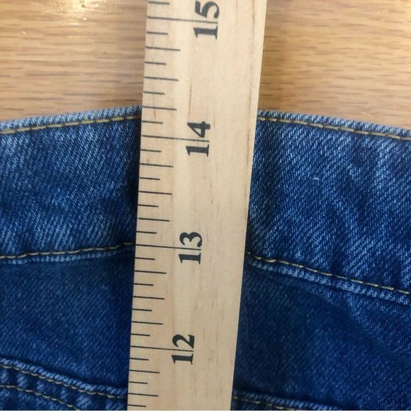 ZARA  Hi Rise Frayed Hem Cropped wide leg Jeans 2 - Picture 5 of 9